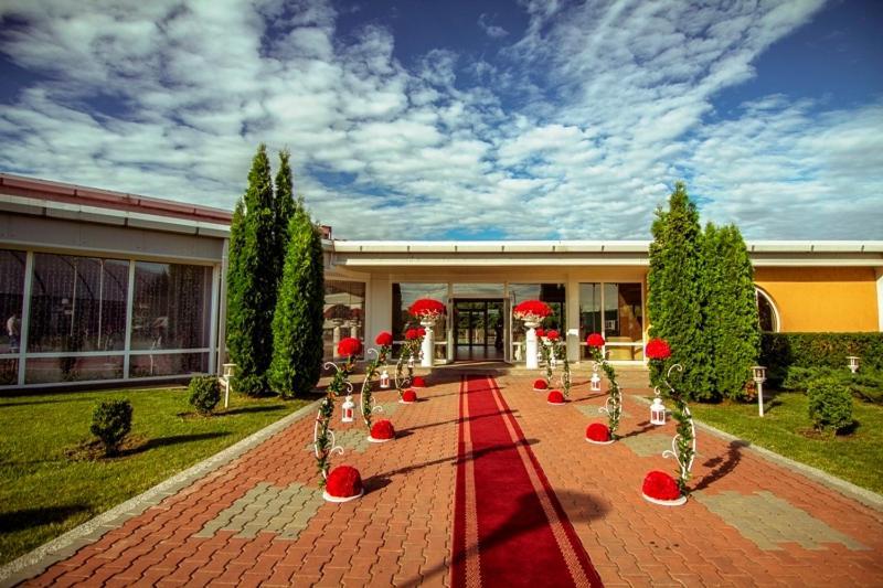 פיטסטי Hotel Star מראה חיצוני תמונה