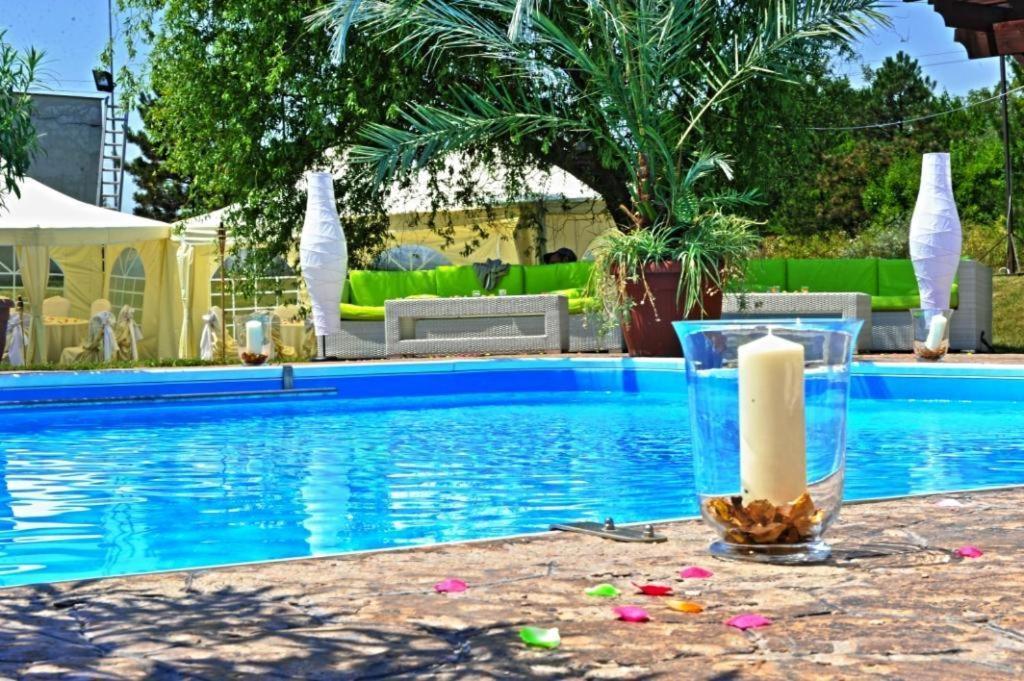 פיטסטי Hotel Star מראה חיצוני תמונה